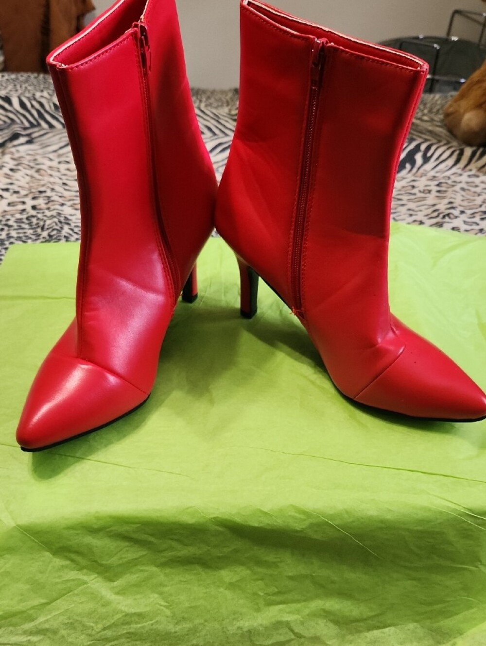 Red Pointed-Toe Stiletto Ankle Boots - Picture 2 of 4